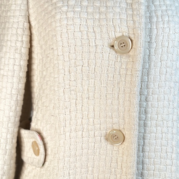 Moda International Off White coat faux fur collar, colorful floral lining - Picture 9 of 15